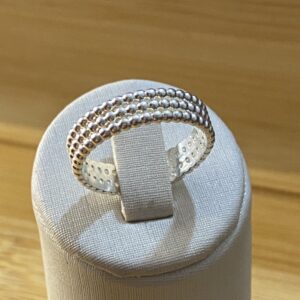 Anel Ajustável Texturizado com 3 Fileiras de Bolinhas — Prata 925 -