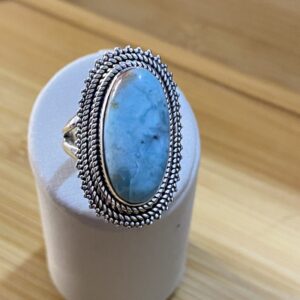 Anel Larimar Oval com Moldura Trabalhada — Prata 925