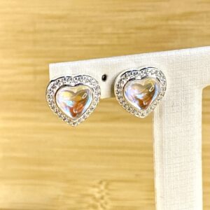 Brinco Coração com Opala e Borda Cravejada - Prata 925 - 2,5cm
