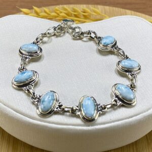 Alternative view of Pulseira em Prata 925 com Pedra Larimar Oval e Base Lisa - Tam 17,5 cm