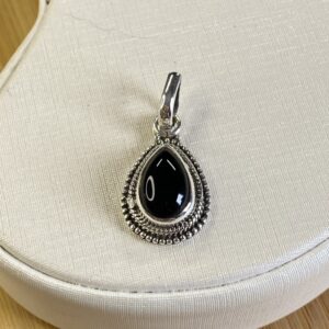 Pingente Gota de Ônix com Moldura Trabalhada - Prata 925 - 2 cm