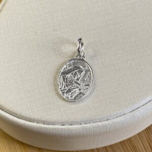 Pingente Santa Rita Oval (1x1,5 cm) - Prata 925