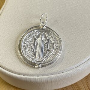 Pingente Giratório São Bento - Prata 925 - 3cm