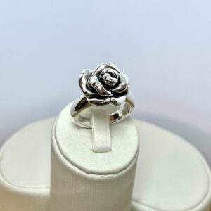 Anel Flor Médio em Eletroformação - Prata 925