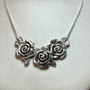 Alternative view of Gargantilha 3 Flores em Eletroformação – Prata 925 - 40 cm