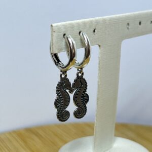 Alternative view of Brinco Cavalo-Marinho – Prata 925 - Click