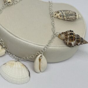 Alternative view of Colar de Conchas Naturais com Corrente em Prata 925 - Tam 43 cm