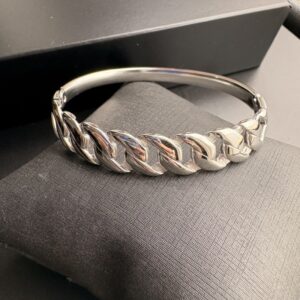 [Aço Inox] Bracelete com detalhe de corrente