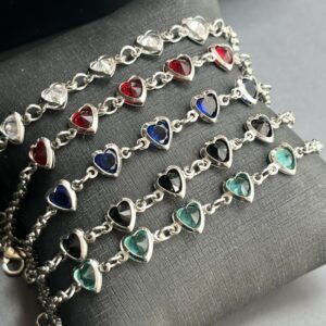 [Aço Inox] Pulseiras com corações de zircônias e elo portugues