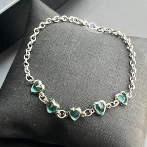 Alternative view of [Aço Inox] Pulseiras com corações de zircônias e elo portugues