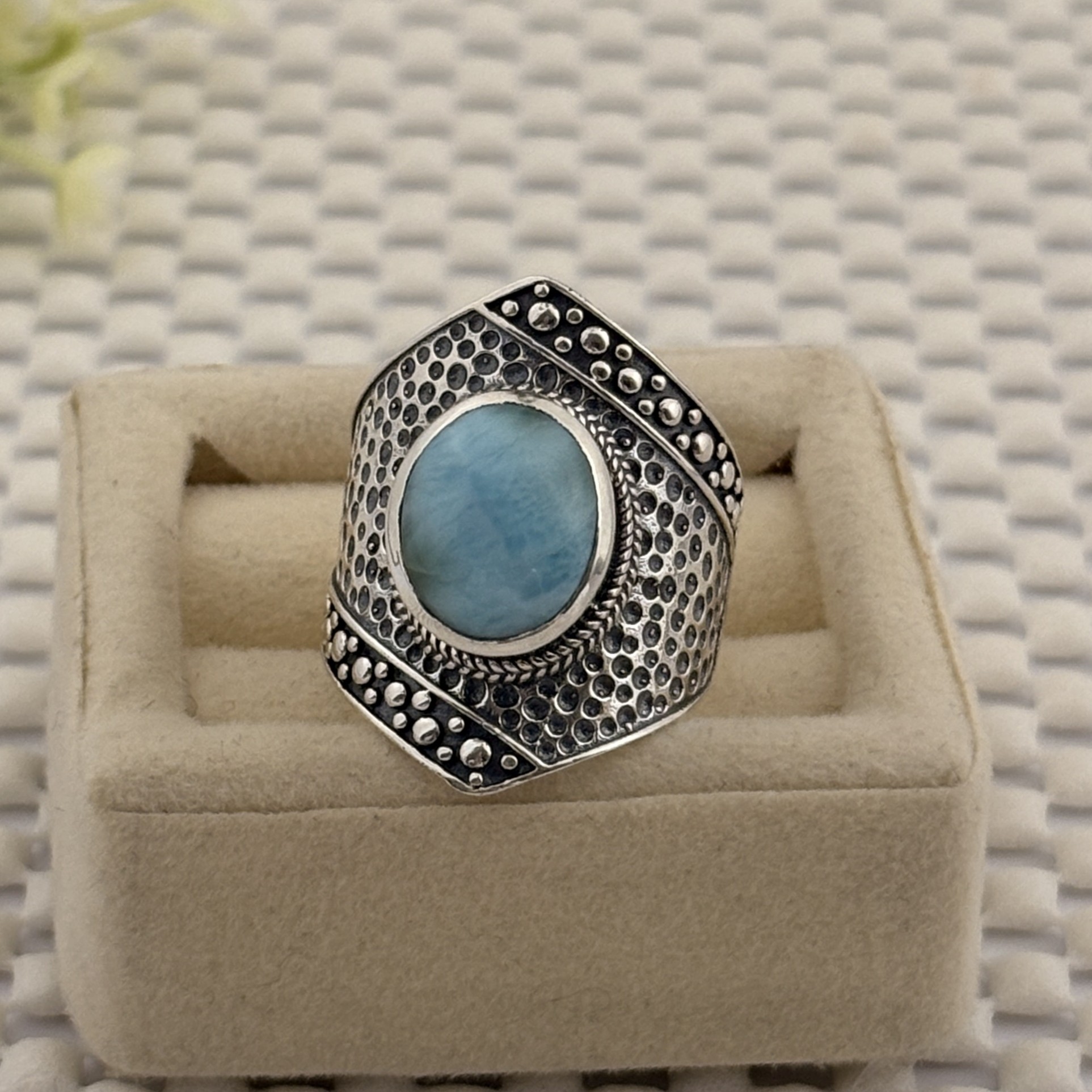 Prata 925 - Anel Pedra Natural | Larimar com detalhes de bolinha