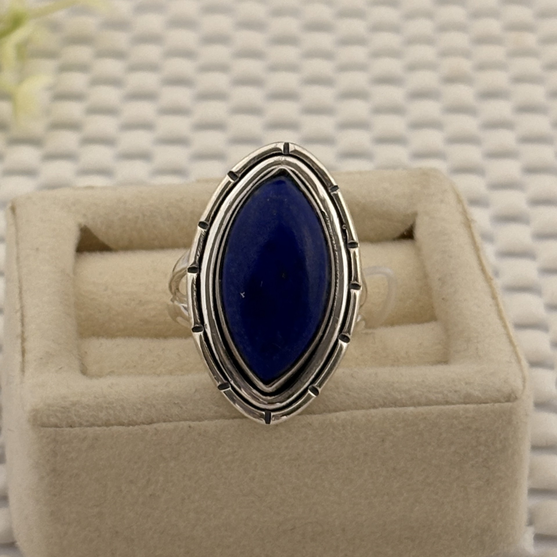 Prata 925 - Anel Pedra Natural | Lápis Lazuli Navete | Aro 15
