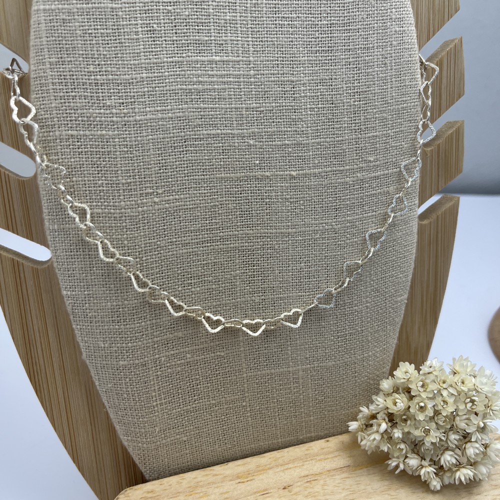 Corrente com corações diamantados - 45 cm